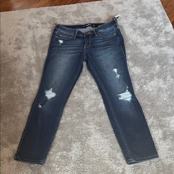 Hollister Dark Blue Distressed Skinny Jeans - NWT - Picture 1 of 7